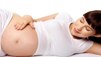 Bà bầu có nên mặc áo lót không? Giải đáp chi tiết