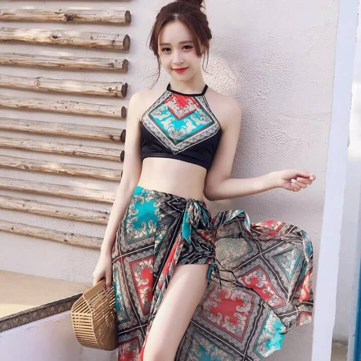 Mẫu Bikini đẹp cổ yếm